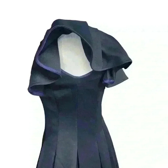 Halston Fit and Flare Pleated Dress Size 2 Navy Special Occasion Semi Formal - Picture 3 of 15